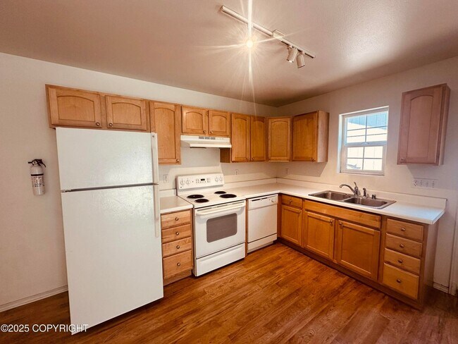 Building Photo - 3301 N Tamar Rd