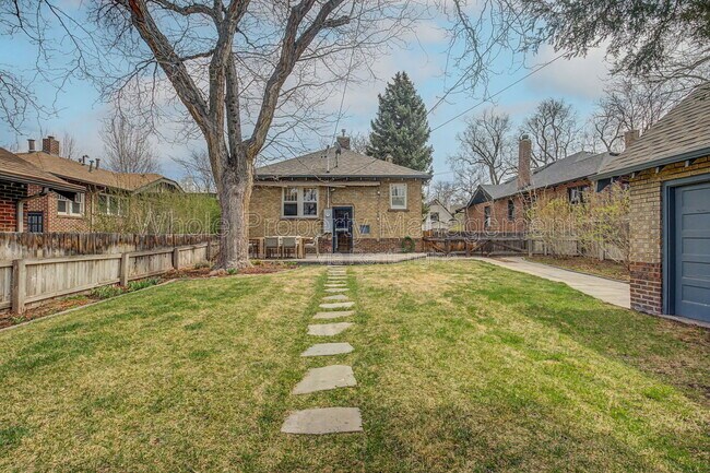 Building Photo - 449 Lafayette St