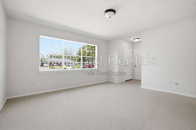 Building Photo - 16205 Seville Ct