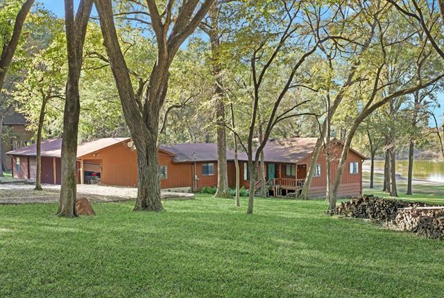 Building Photo - 11090 Lakeside Dr