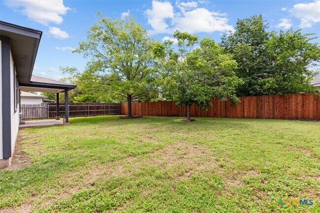 Building Photo - 112 James Lin Cir