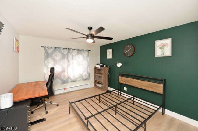 Building Photo - 199 Bergen Turnpike