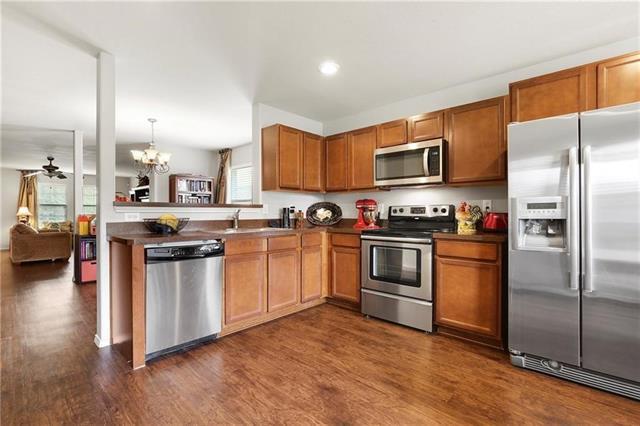 Building Photo - 807 Windflower Dr
