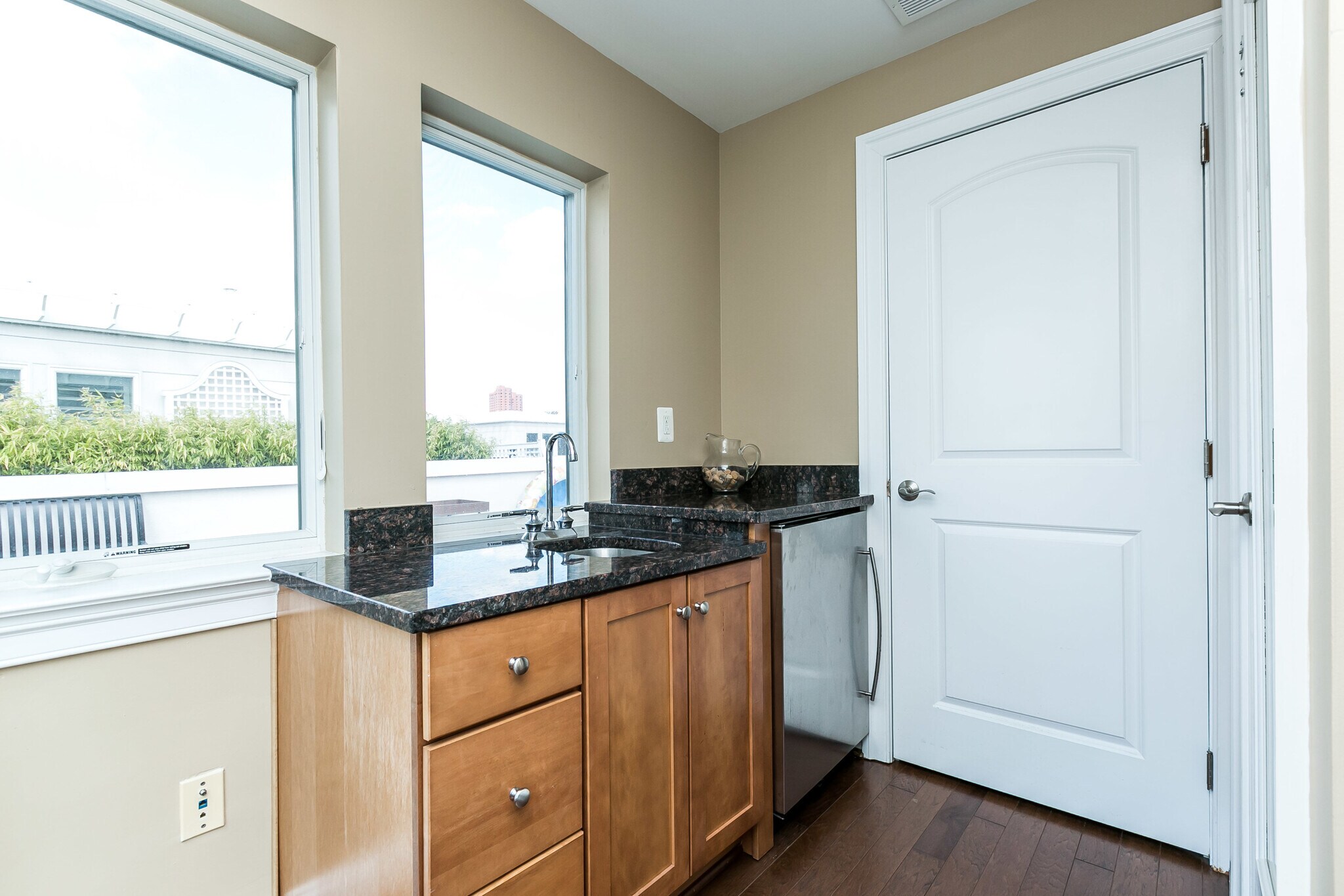 Building Photo - 639 Ponte Villas S