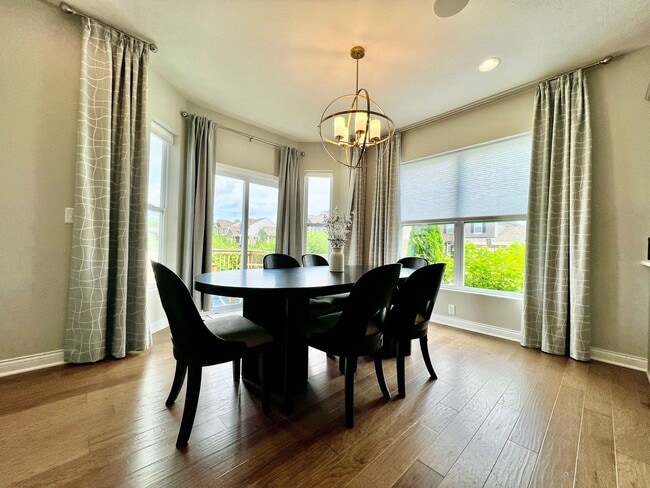 Building Photo - Large Executive home in Beavercreek Well d...