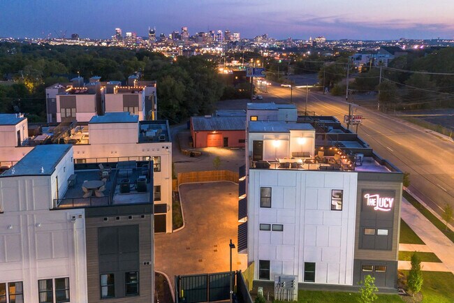 Building Photo - 105 Lucile St