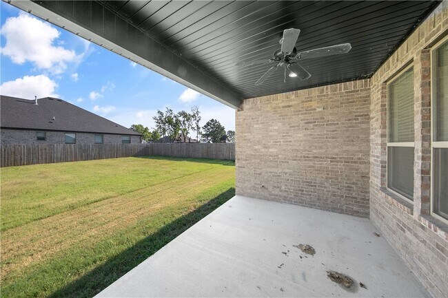 Building Photo - 2040 Myrrh Pl