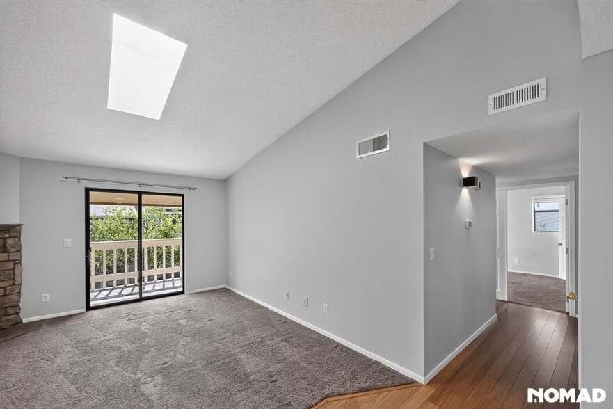 Building Photo - 8225 S Fairmount Dr