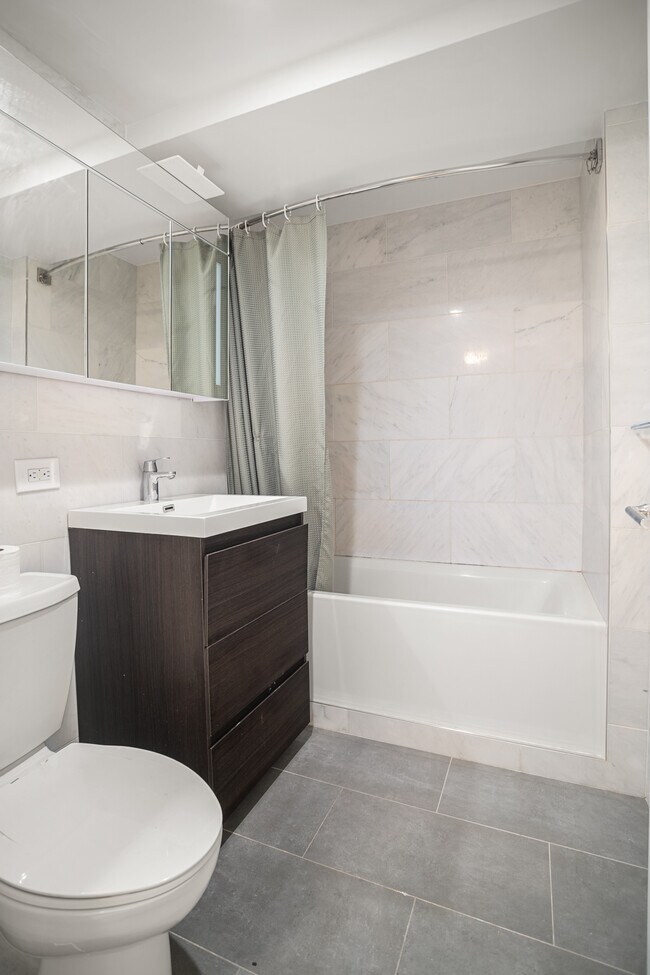 Building Photo - 20 West St