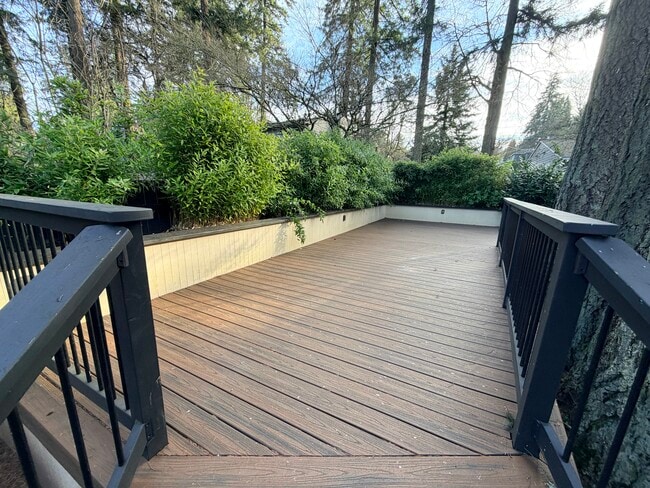 Building Photo - 1620 Ash St