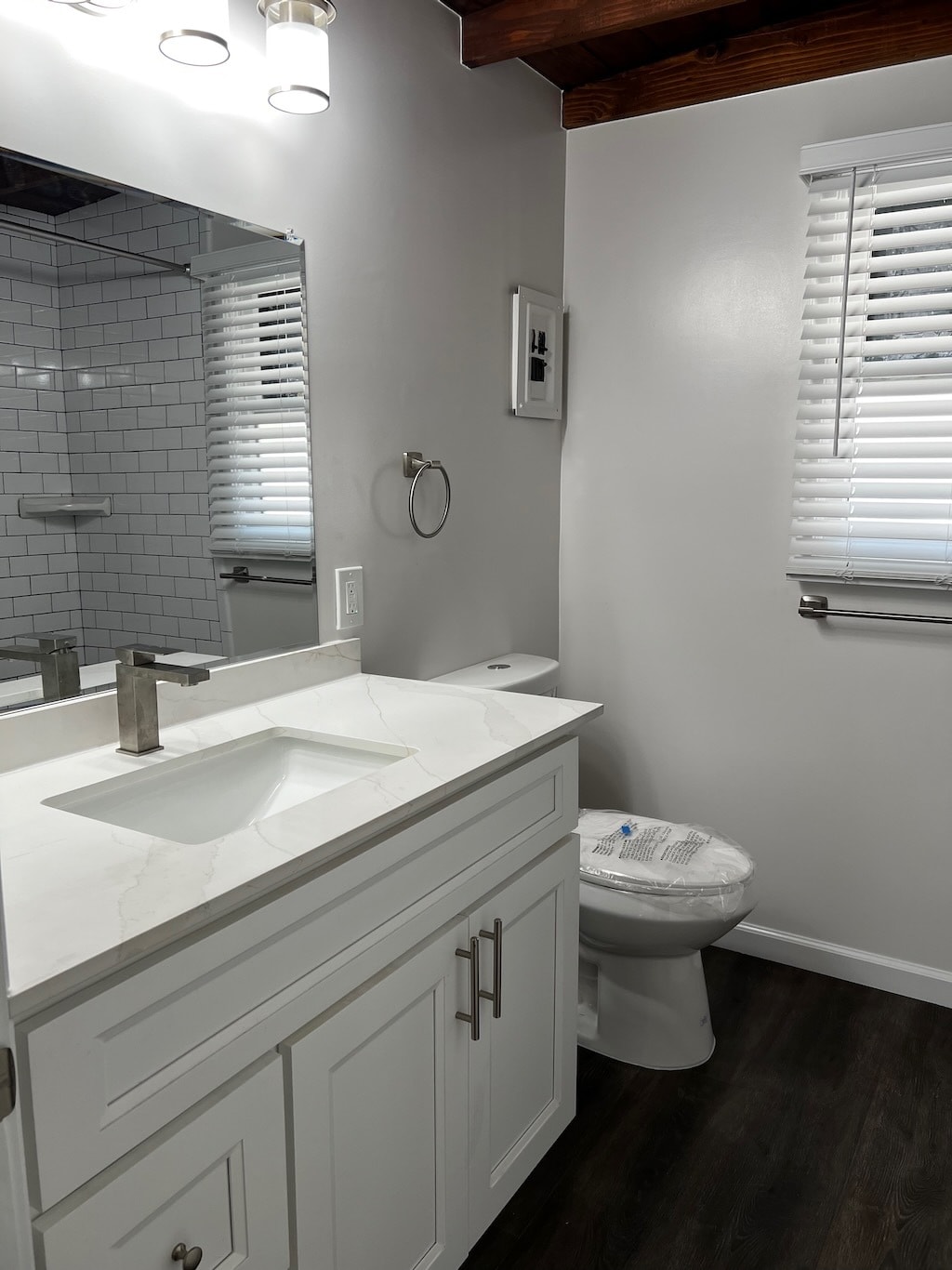 Building Photo - 367 Sirretta St