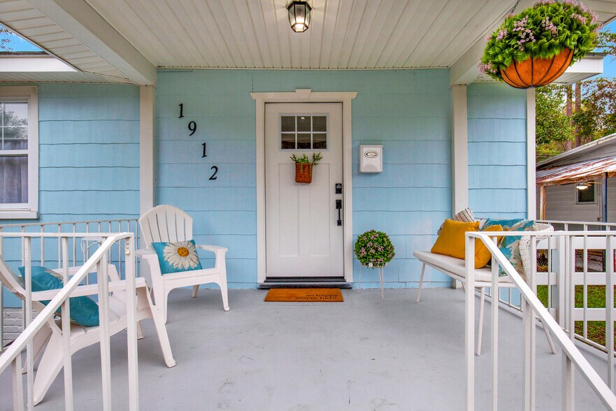 Building Photo - 1912 Hawthorne St