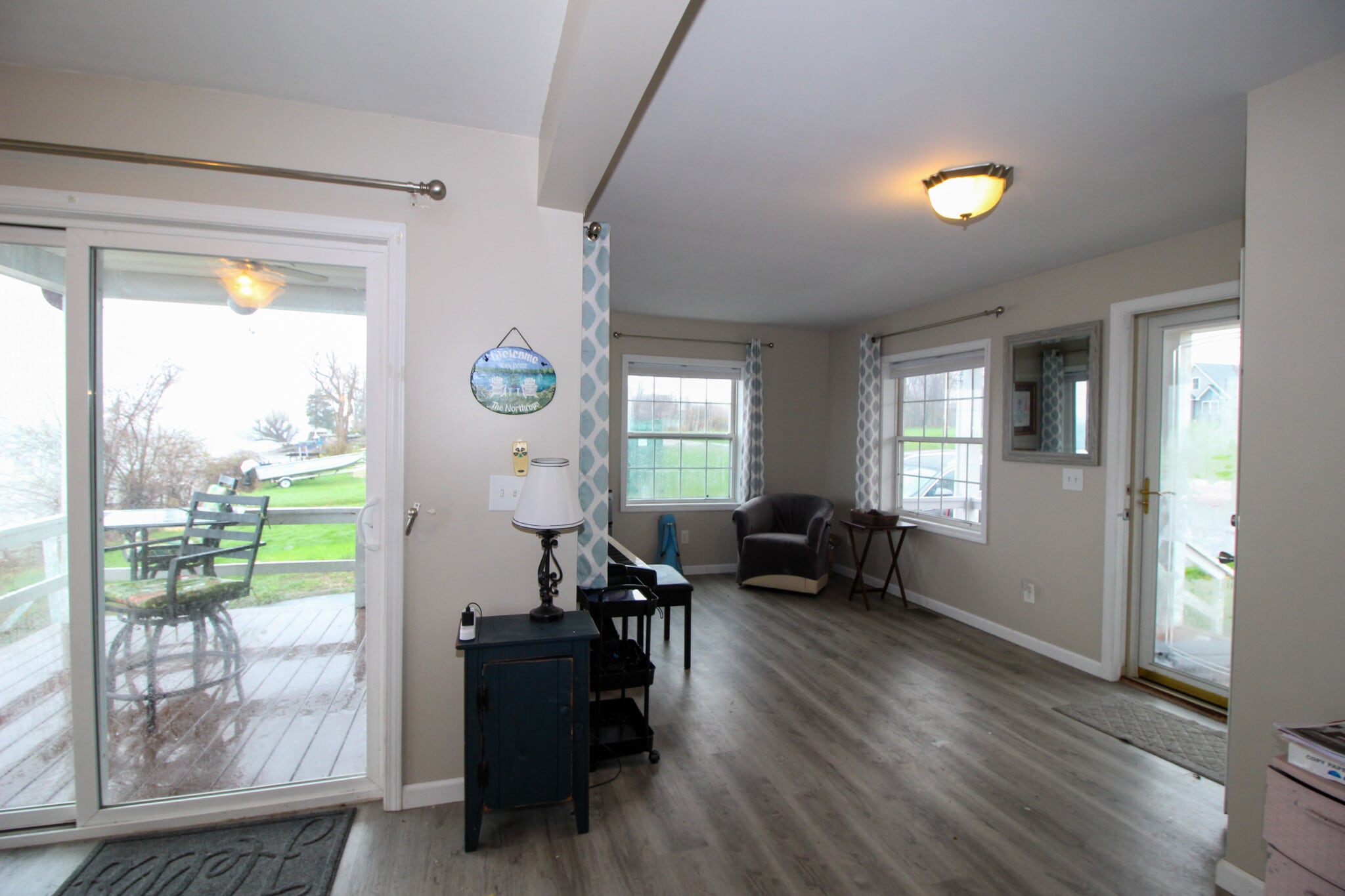Foyer - 17765 County Route 59