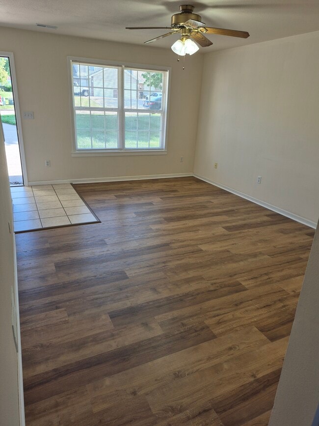 Building Photo - 3510 James Dale Rd