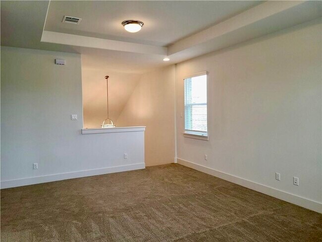 Building Photo - 1265 Summerbrooke Cir