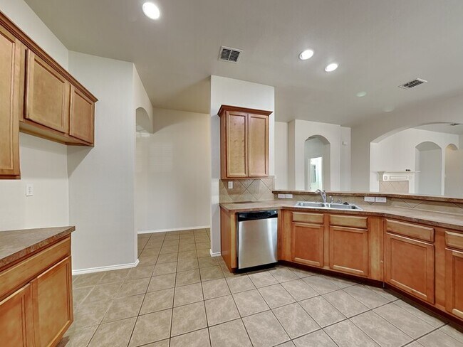 Building Photo - 9100 Lockhart Dr