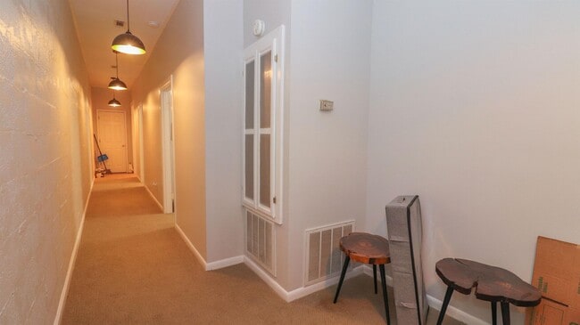 Building Photo - 32 N Lafayette Ave