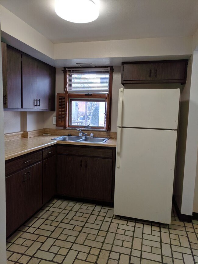 Building Photo - 531 Duquesne Ave