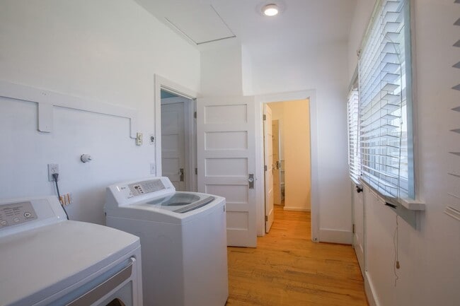 Building Photo - Move-In Now and Enjoy Summertime in Coupev...