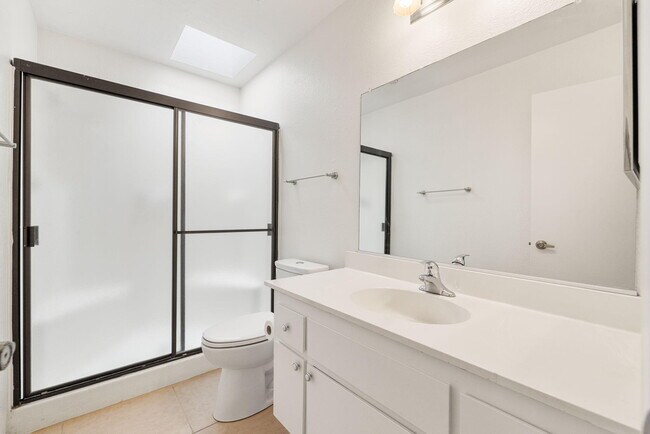 Building Photo - 41710 Colada Ct