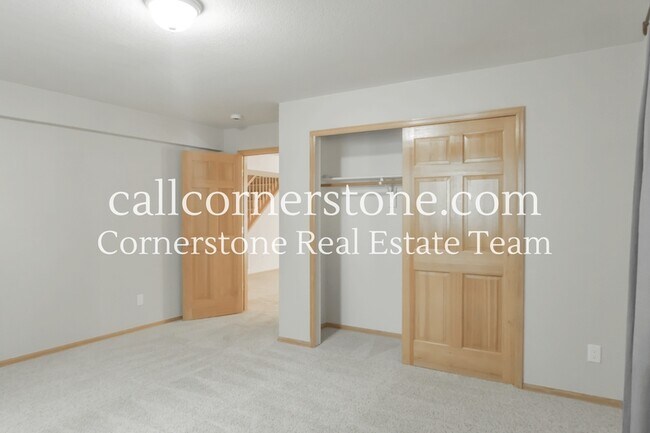 Building Photo - 5535 Jarman St