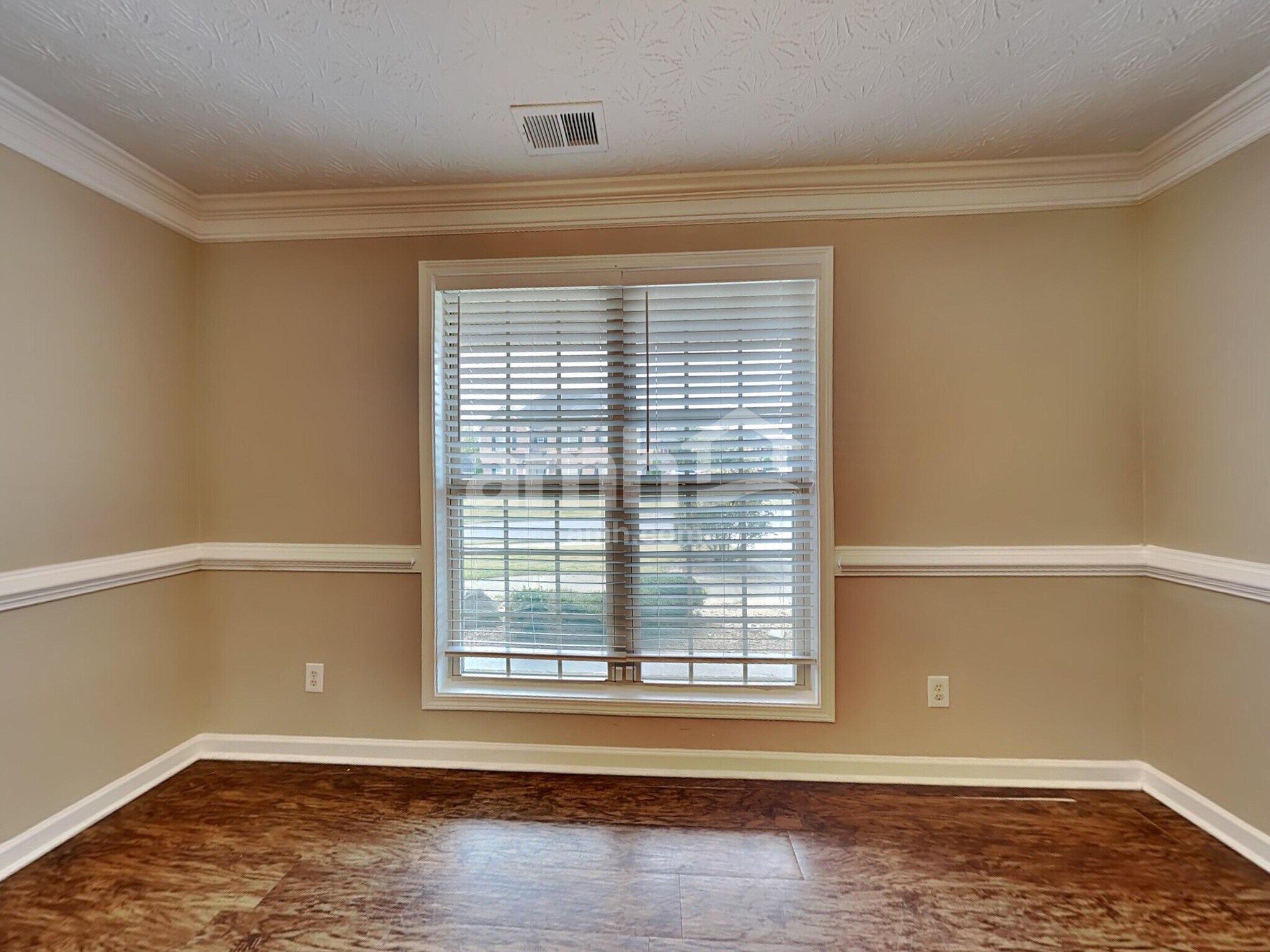 Building Photo - 70 Maxton Ave