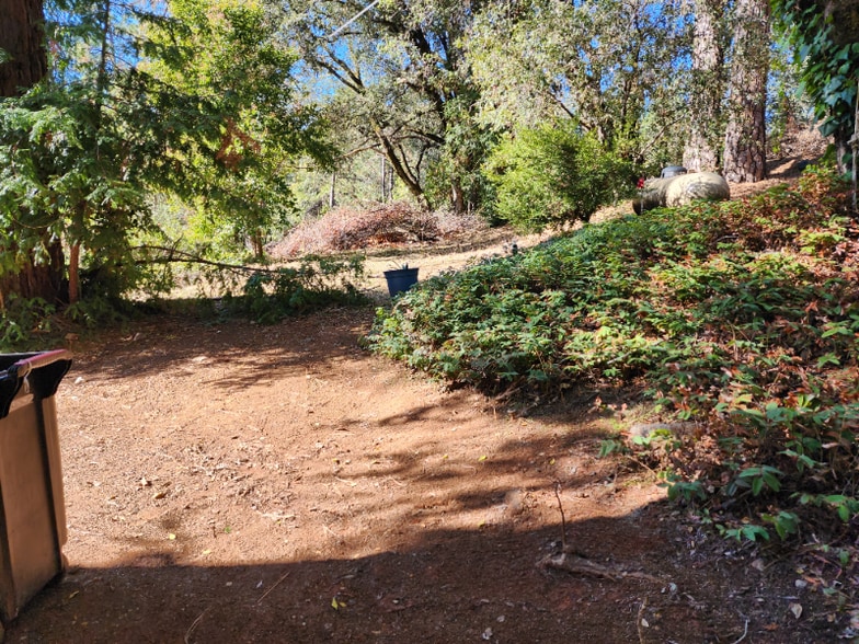 Building Photo - 16619 Old Stagecoach Rd