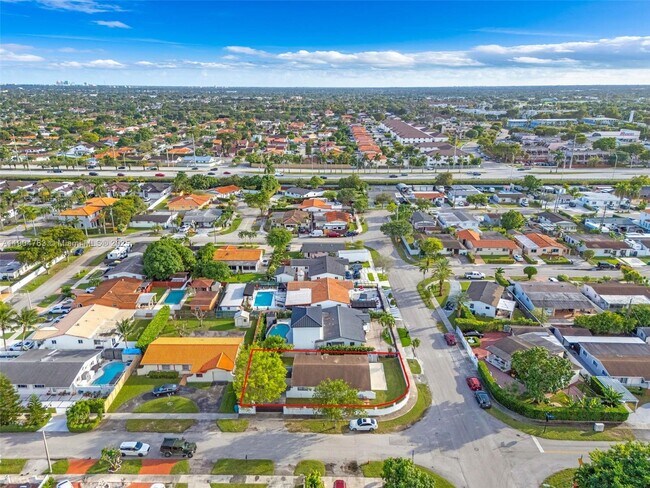 Building Photo - 10364 SW 6th St