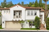 Building Photo - Don't miss out! Gated/Secured 3 br 2 ba home