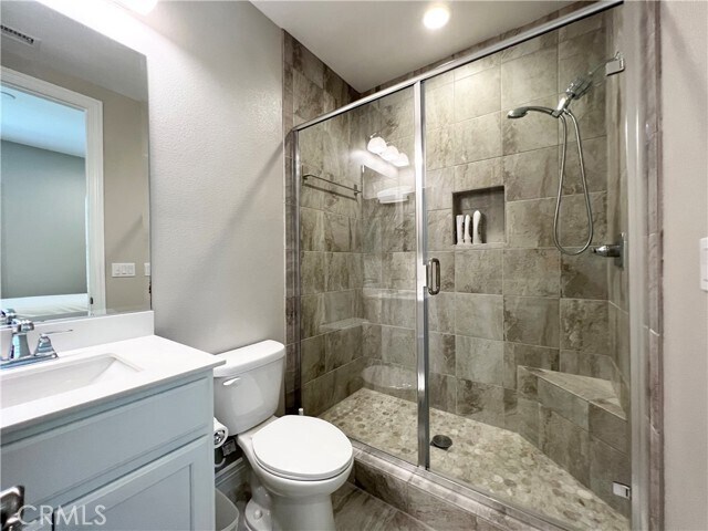 Building Photo - 104 Cordial
