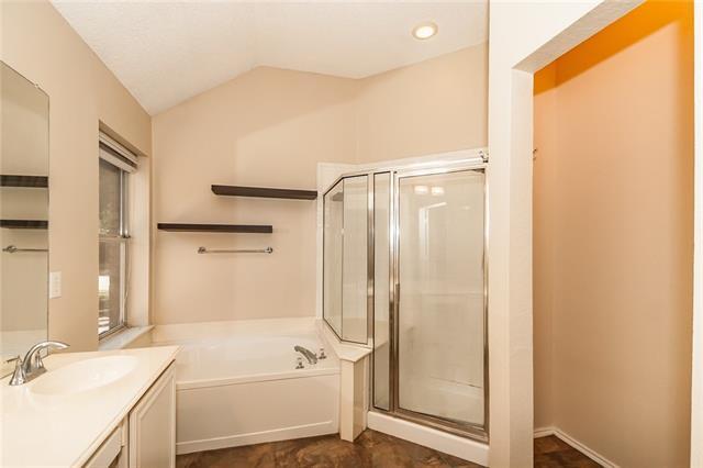 Building Photo - 306 Bardwell Dr
