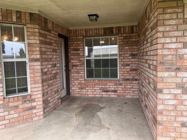 Building Photo - 2306 Basalt Dr. - Call LONGHORN PROPERTIES...