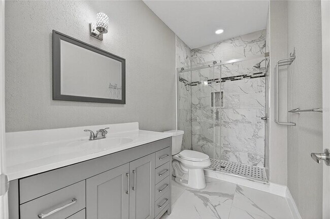 Building Photo - 9258 Lake Chase Island Way