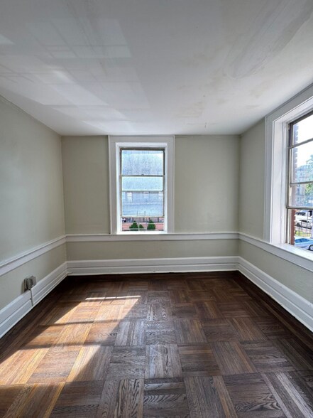 Building Photo - 333 Park Ave