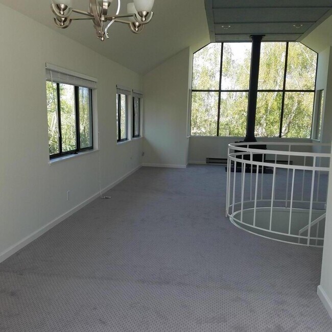 Building Photo - 1243 Moonsail Ln