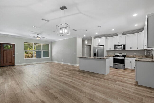 Building Photo - 25726 SW 19 Ave