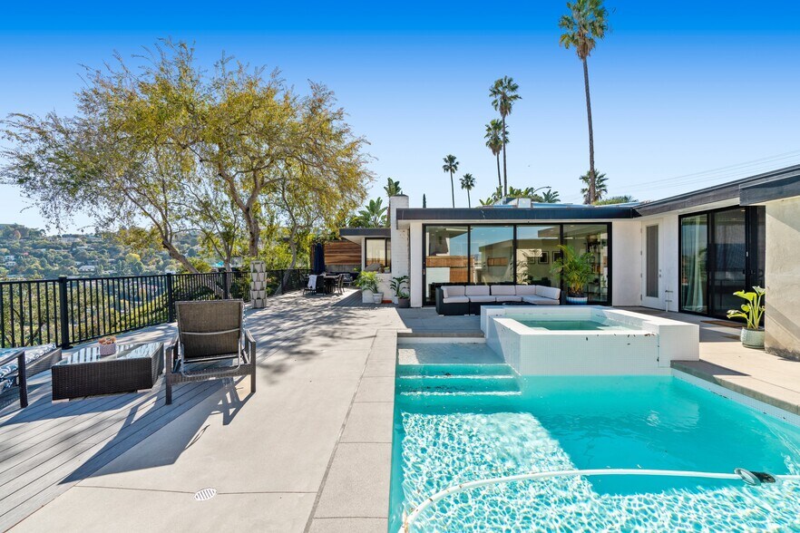 Building Photo - 3632 Beverly Ridge Dr