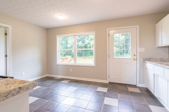 Building Photo - 2927 Greensboro Hwy