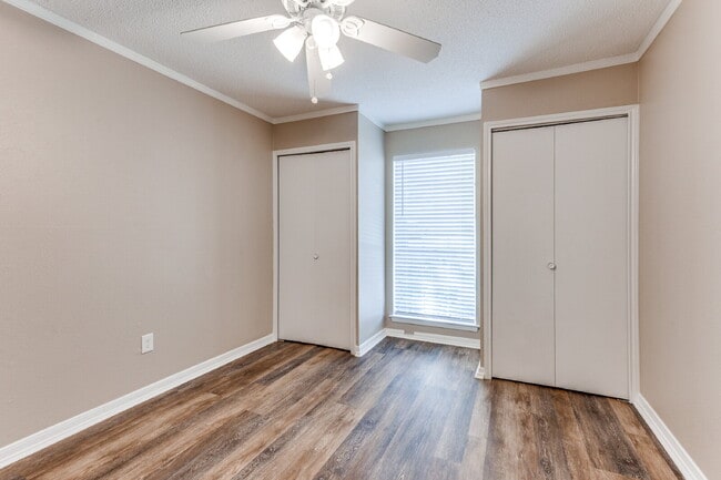 Building Photo - Modern 3-Bedroom Home with Vaulted Ceilings & Covered Patio