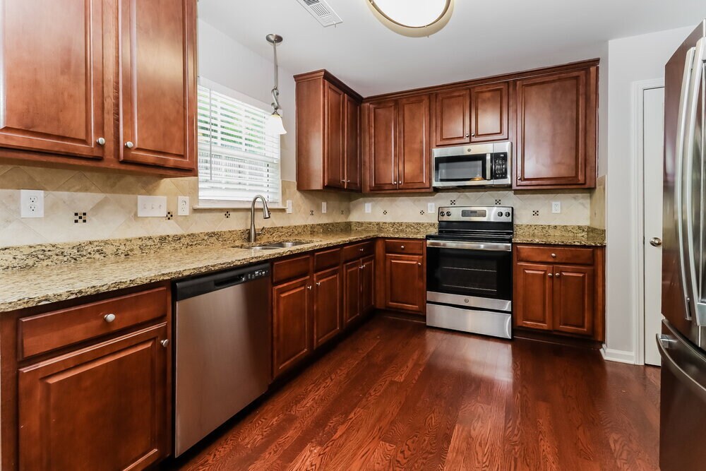 Building Photo - 3513 Tybee Dr