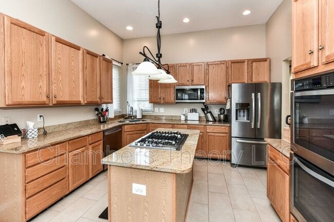 Building Photo - 46814 Snow Hill Way