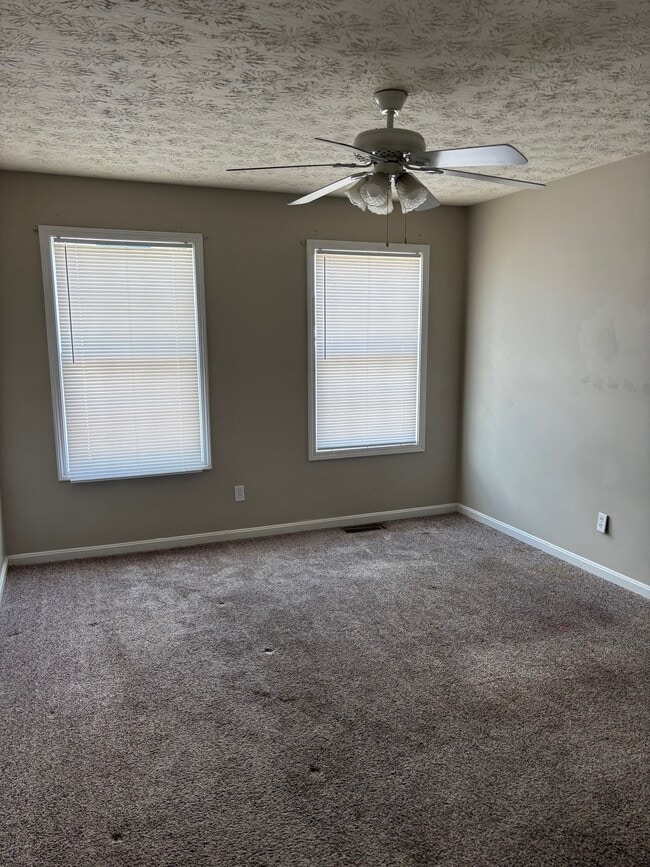 Building Photo - 125 Emory Ct