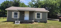 Building Photo - Cozy Corner Home with Backyard and Storage