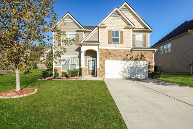 Primary Photo - 823 Python Dr