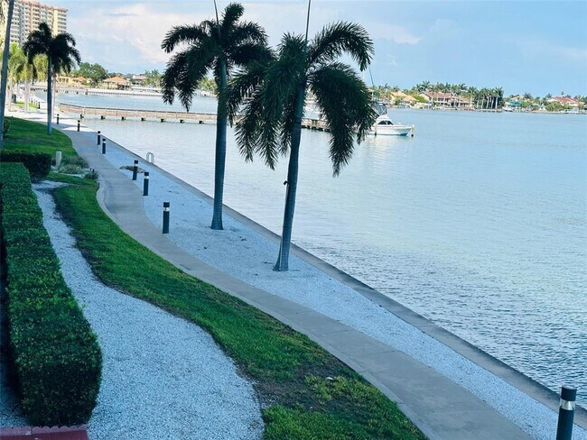 Building Photo - 5200 Brittany Dr S