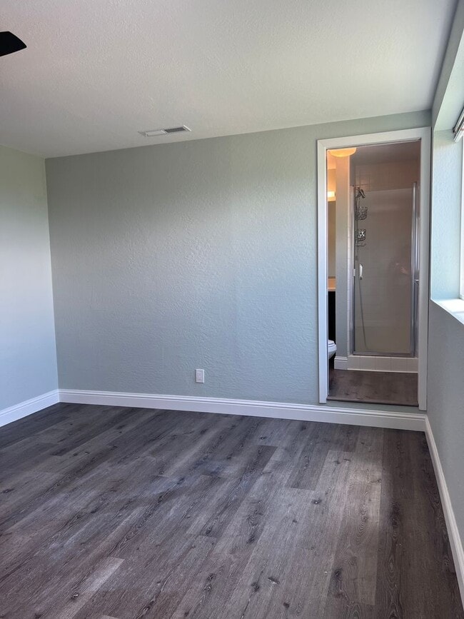 Building Photo - Coming Soon - Spacious Fully Remodeled and Upgraded Hidden Valley Home
