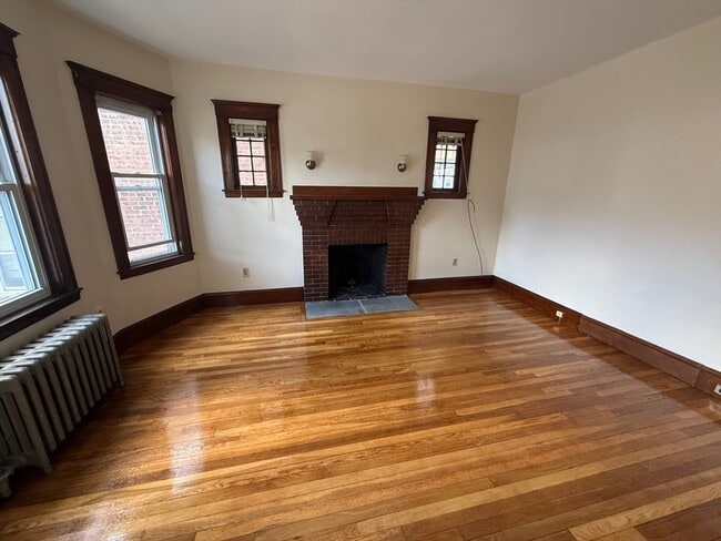 Building Photo - 196 W Squantum St