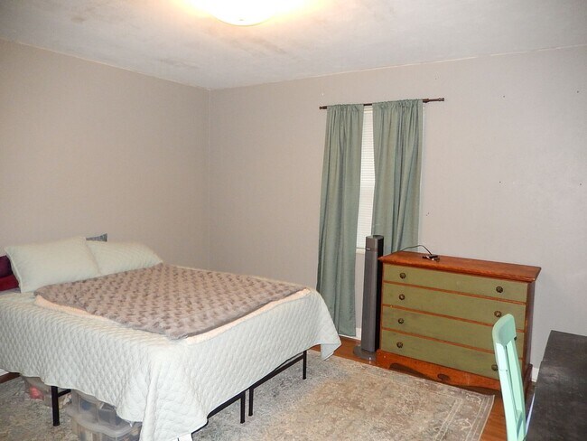 Building Photo - 4032 Elder Ln