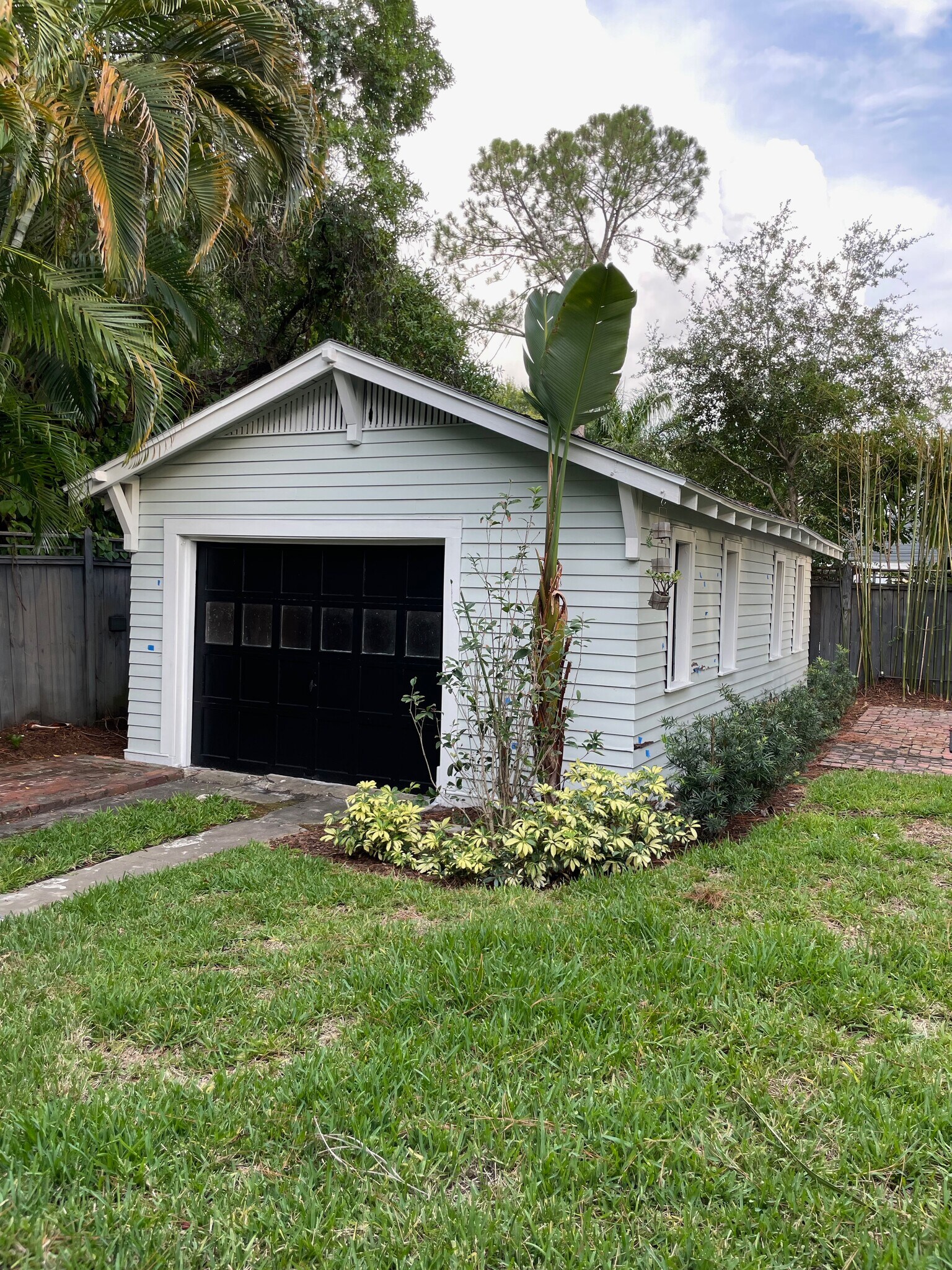 Large Garage - 2114 W Marjory Ave