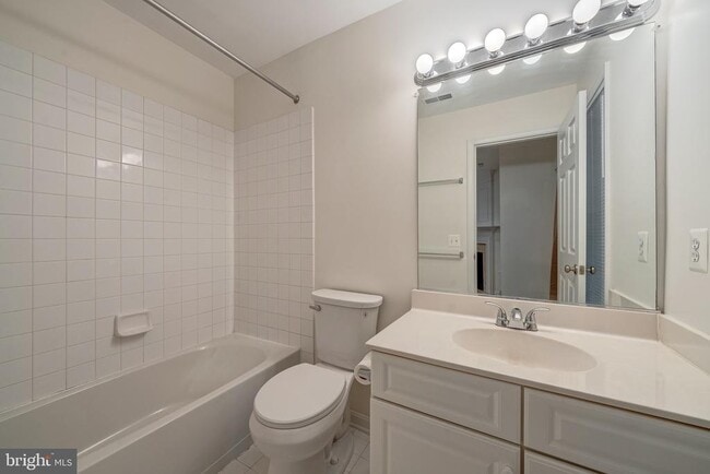 Building Photo - 13961 Gill Brook Ln